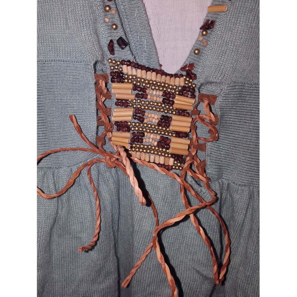 LaRok Beaded Sweater Size Small - Picture 6 of 7